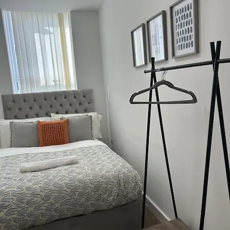 Failsworth Luxury Apartment 3 With Free Parking Manchester Exterior photo