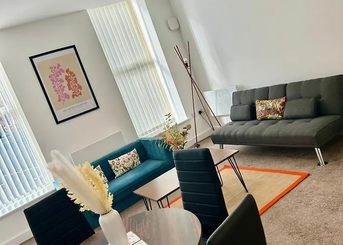 Failsworth Luxury Apartment 3 With Free Parking
