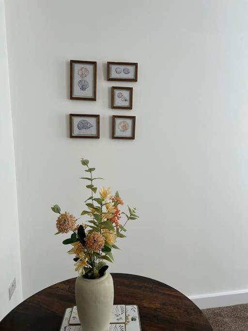 Failsworth Luxury 3 With Free Parking Apartment *
