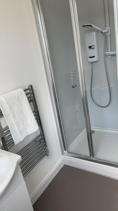 Failsworth Luxury 3 With Free Parking Apartamento