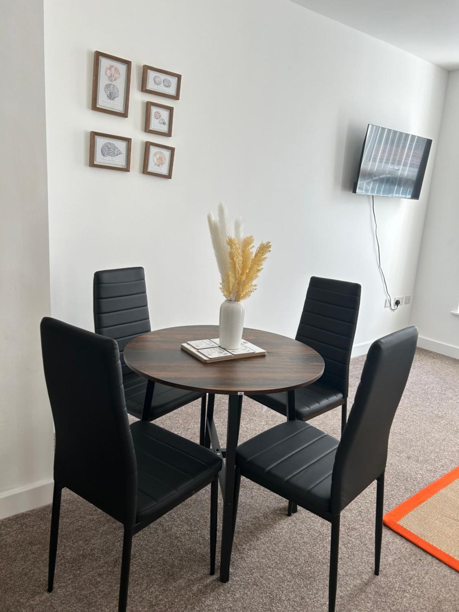 Failsworth Luxury 3 With Free Parking Apartment
